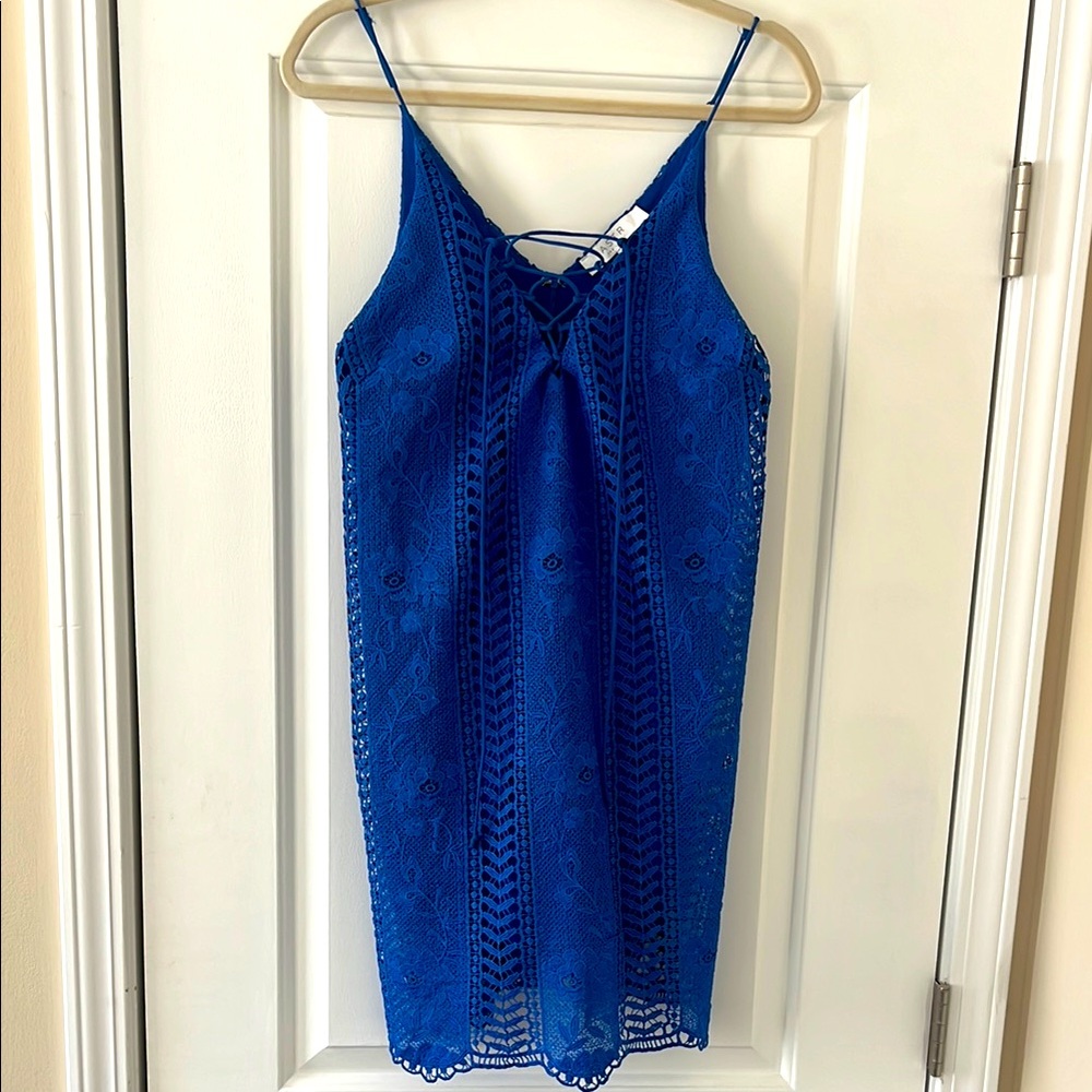 ASTR Elegant Blue Lace cocktail dress blue wedding guest dress